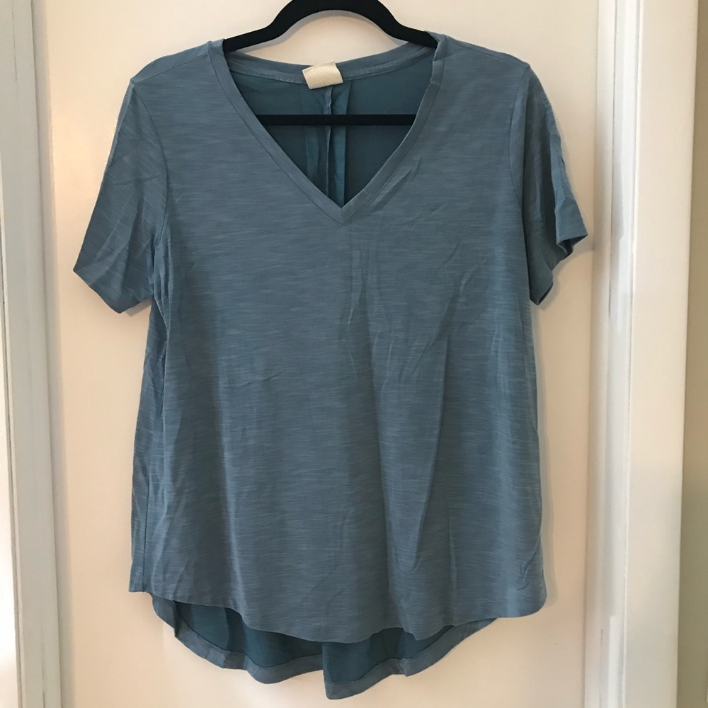 ✨✨5/$10✨✨ Mod Ref Top Blouse Size S Blue Color Never Worn